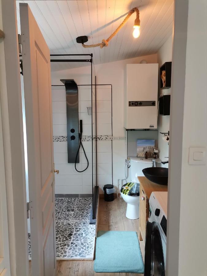 Love Room Avec Spa Nerac Exterior photo